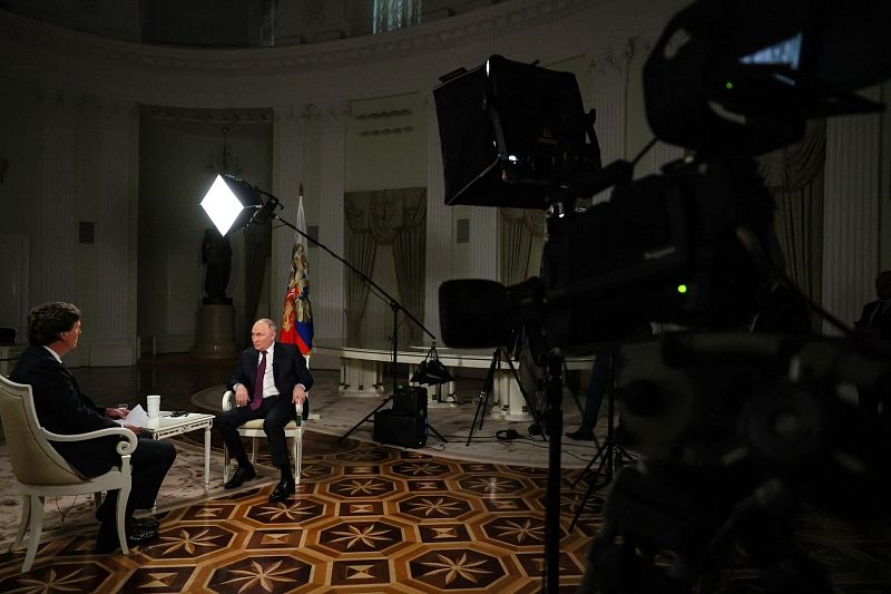 Как мировая общественность и СМИ отреагировали на интервью Карлсона с Путиным