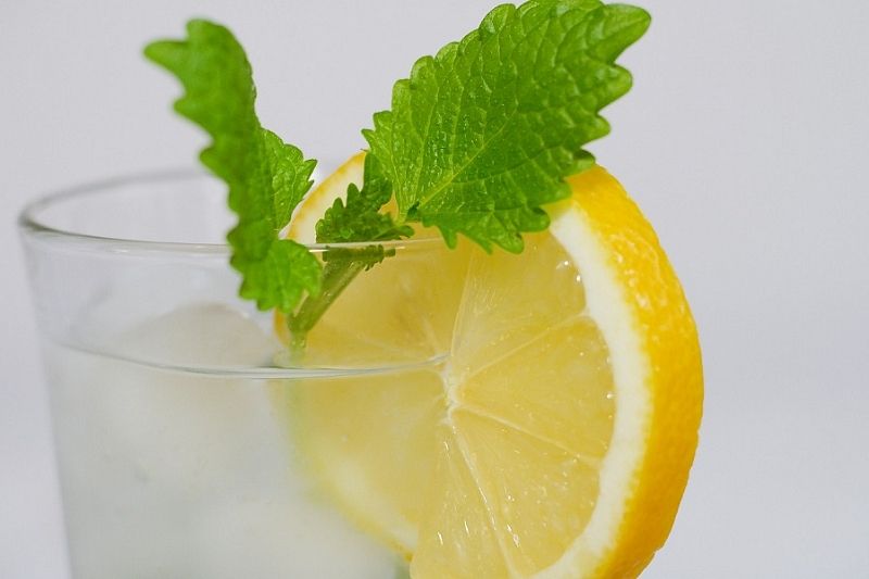 Вода с лимоном - хорошее начало дня
