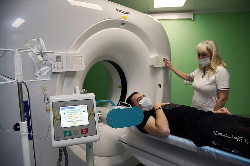 Краевая клиническая больница № 2 по нацпроекту получила новый компьютерный томограф 