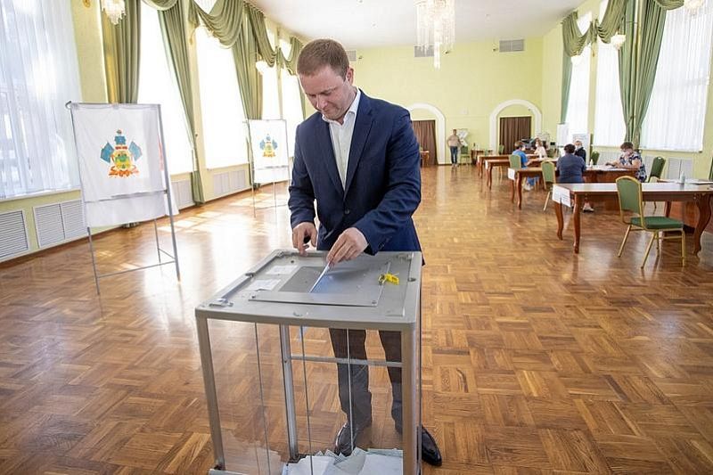 Мэр Анапы Василий Швец проголосовал на выборах депутатов Законодательного Собрания края 