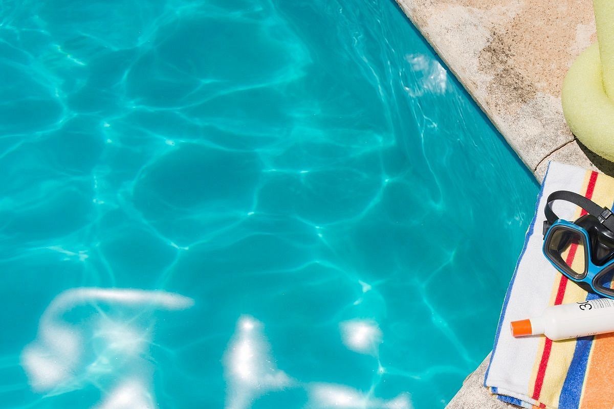 Трехлетняя девочка утонула в бассейне на базе отдыха в Адыгее