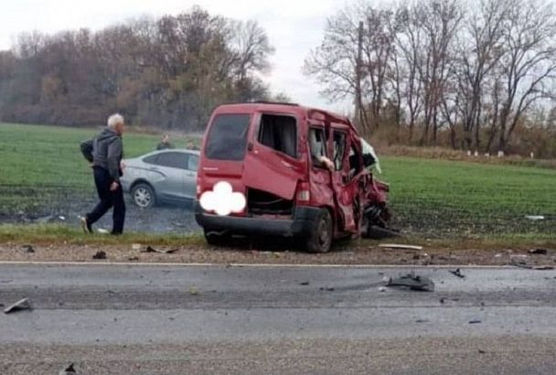 В Краснодарском крае в ДТП погибла пассажирка легковушки