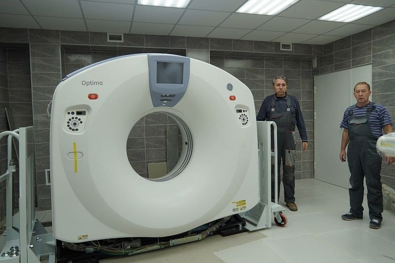 В Крымской ЦРБ появилась ПЦР-лаборатория и новый компьютерный томограф