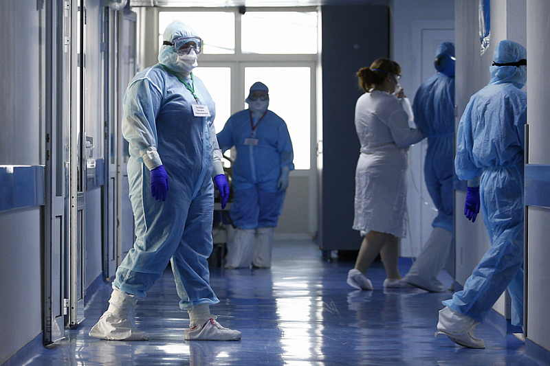 Максимум за пандемию: в России зафиксировали 857 смертей от коронавируса за сутки