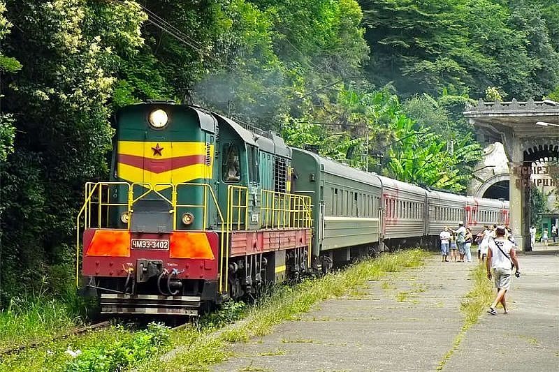 Туристический ретро-поезд «Сочи» вернется на маршрут в преддверии майских праздников
