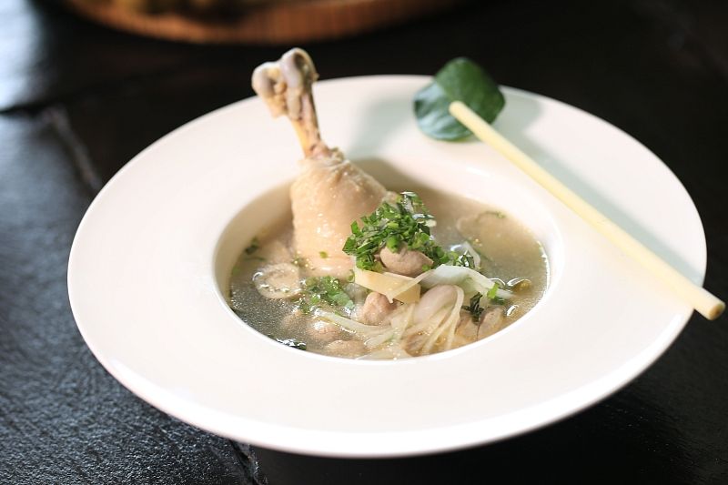 Как приготовить вкусный суп из курицы, который помогает от гриппа и простуды