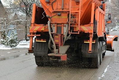 Мэр Краснодара поручил разработать алгоритм работы служб при снегопаде