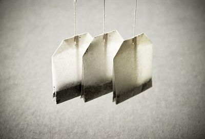 Покупаю самый дешевый чай в пакетиках и не пью его: в каких ситуациях этот продукт незаменим