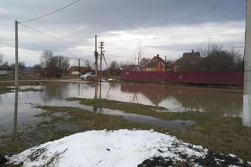 Режим ЧС ввели в Славянском, Северском и Красноармейском районах из-за подтоплений