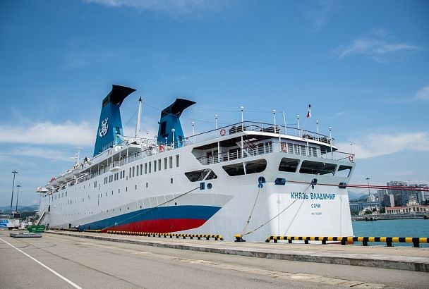 Круизы на лайнере «Князь Владимир» из Сочи в Крым запустят в июне