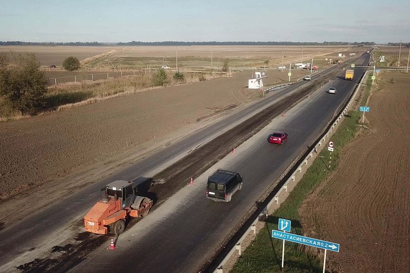Ремонт двух участков трассы к Крымскому мосту начался на Кубани