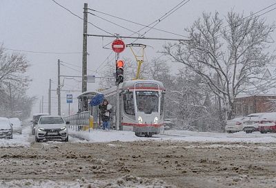 На Кубани прокуратура объявила более 300 предостережений из-за плохой расчистки дорог от снега