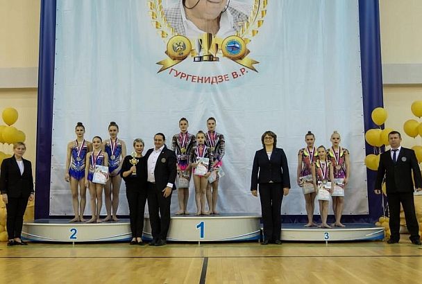 Сборная Краснодарского края завоевала семь наград Всероссийских соревнований по спортивной акробатике