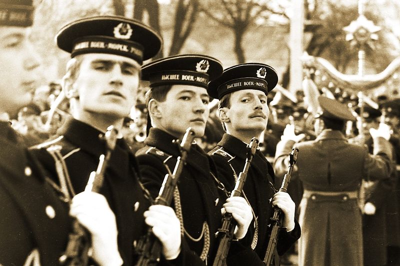 Парад в Краснодаре 7 ноября. 1980-е годы. 