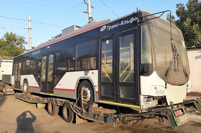В Краснодар прибыл второй троллейбус с автономным ходом