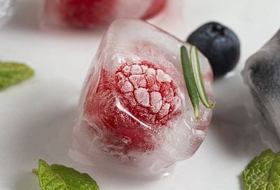 Забудьте про варенье: лучшие способы сохранить ягоды на зиму