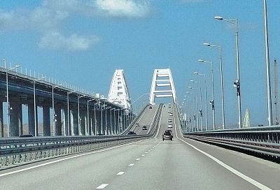 Очередь растет. Что известно о ситуации на Крымском мосту 27 декабря