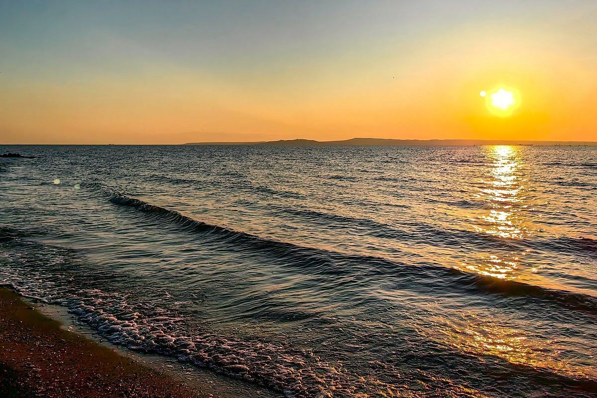 На каких курортах Краснодарского края успела прогреться морская вода