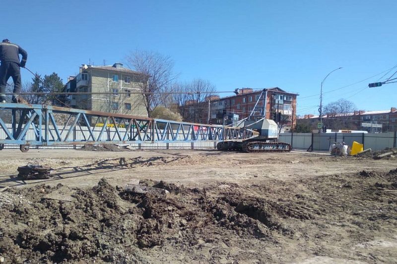 В мэрии рассказали, как идет строительство подземного пешеходного перехода на Красных Партизан в Краснодаре