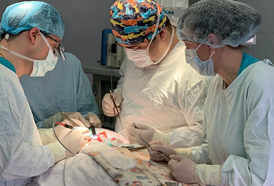 Новороссийские хирурги  провели сложнейшую операцию и спасли пациента от повторного инсульта