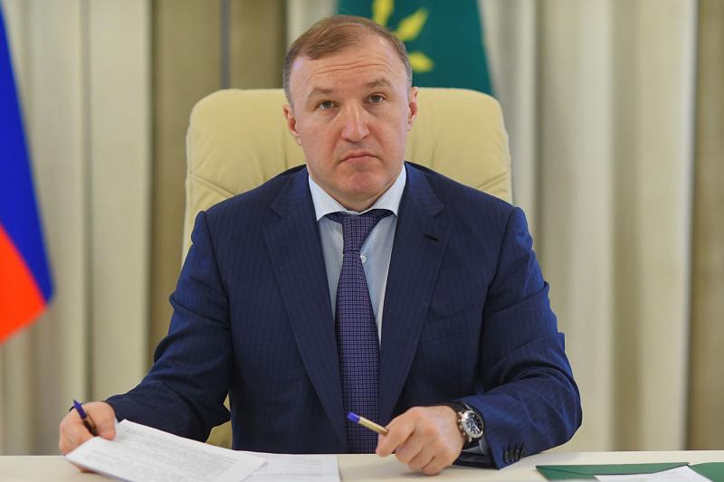 Полпред президента РФ в ЮФО провел совещание по обеспечению безопасности ТЭК