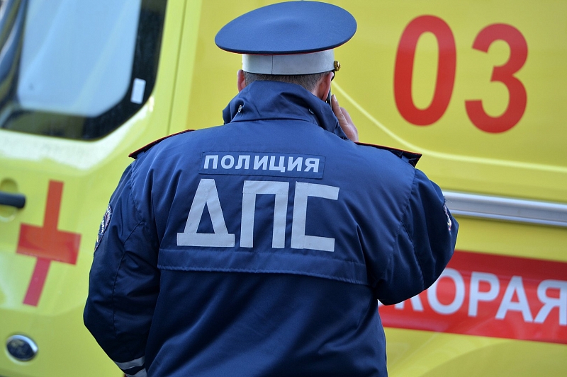 В Сочи в ДТП с рейсовым автобусом пострадали три человека