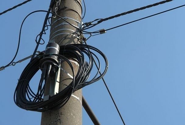 В Краснодаре уберут «паутину из проводов»: линии электропередачи и связи перенесут под землю