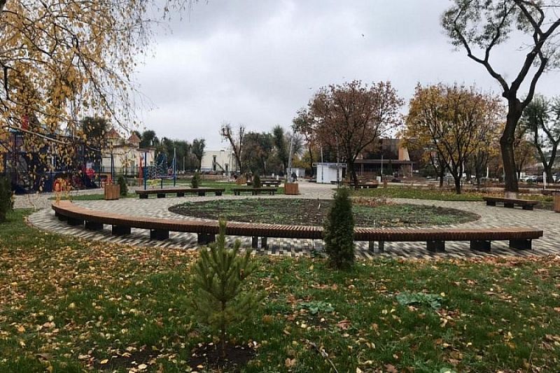 Центральный парк Тихорецка благоустроили в рамках нацпроекта «Жилье и городская среда»  