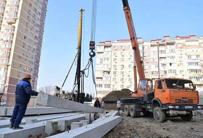 В Краснодаре по нацпроекту строят современный детский сад