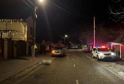 В Анапе водитель иномарки насмерть сбил женщину в наушниках