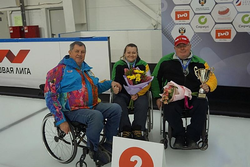 Команда Сочи стала серебряным призером чемпионата России по керлингу на колясках