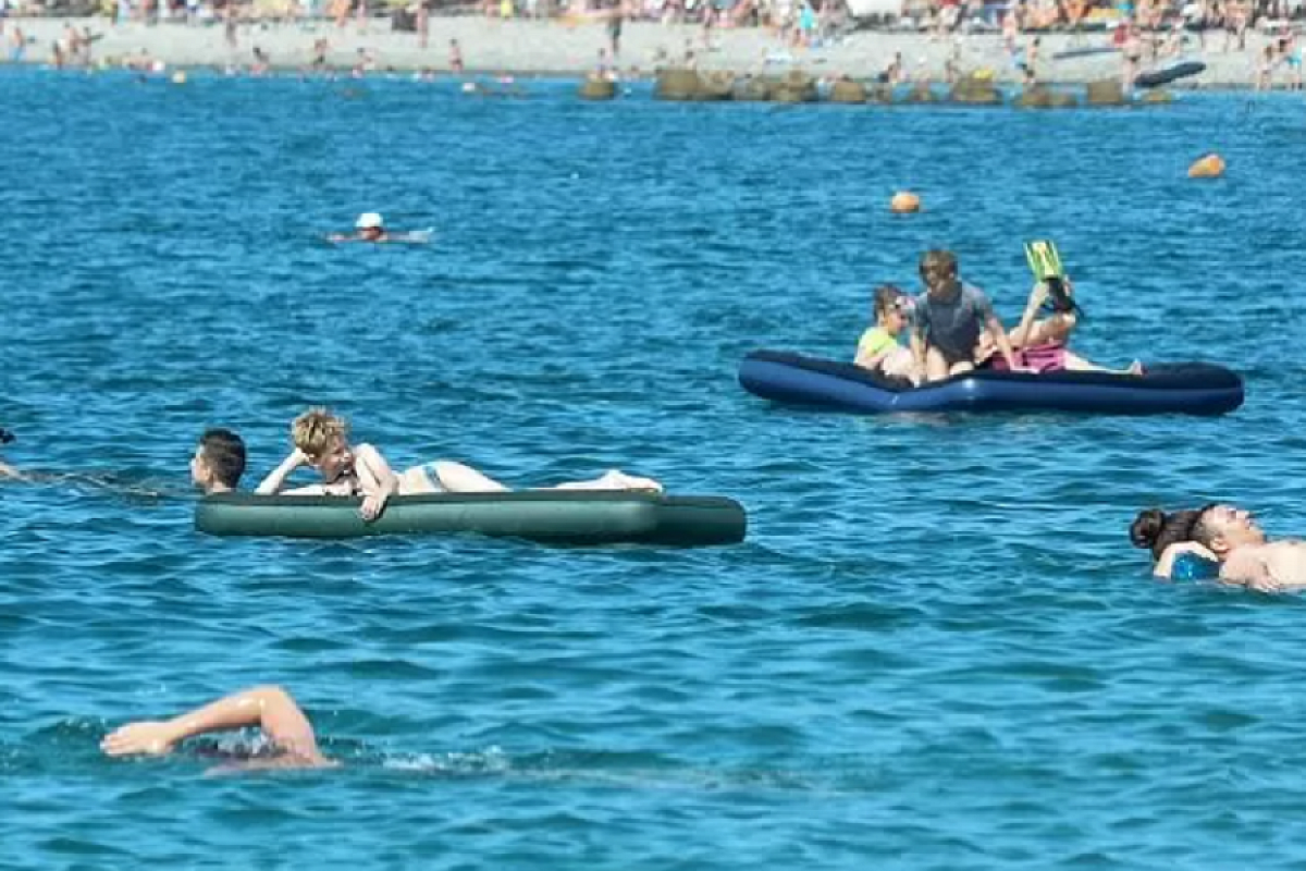 В Анапе сняли запрет на купание в море