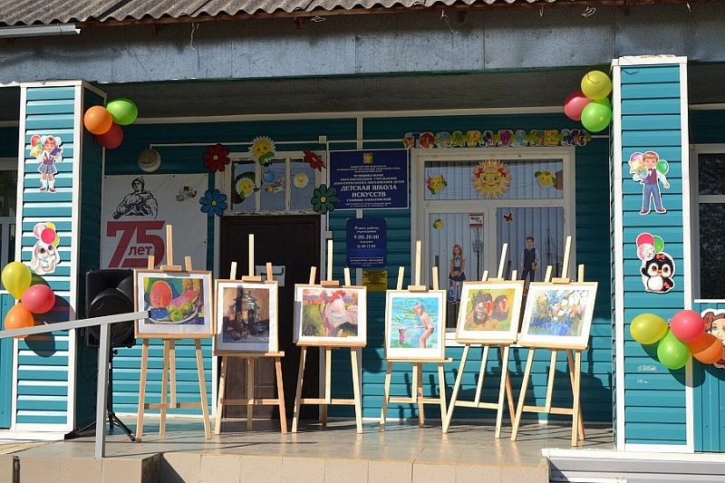 Детская школа искусств Тихорецкого района получит музыкальные инструменты по нацпроекту «Культура»