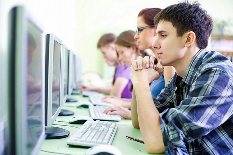 В Краснодарском крае более 300 образовательных организаций подключены к высокоскоростному интернету в рамках нацпроекта