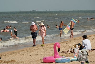 Ученые обнаружили на крымских пляжах следы солнцезащитных кремов и бытовой химии