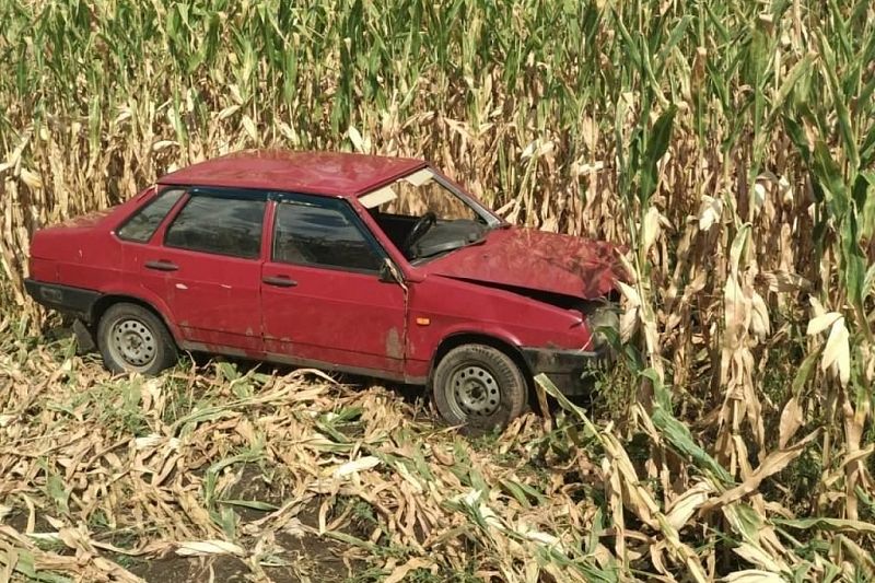 В Краснодарском крае пьяный водитель сбежал с места ДТП