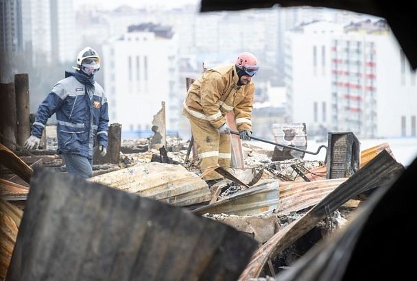 Два этажа горевшей высотки в Анапе демонтировали