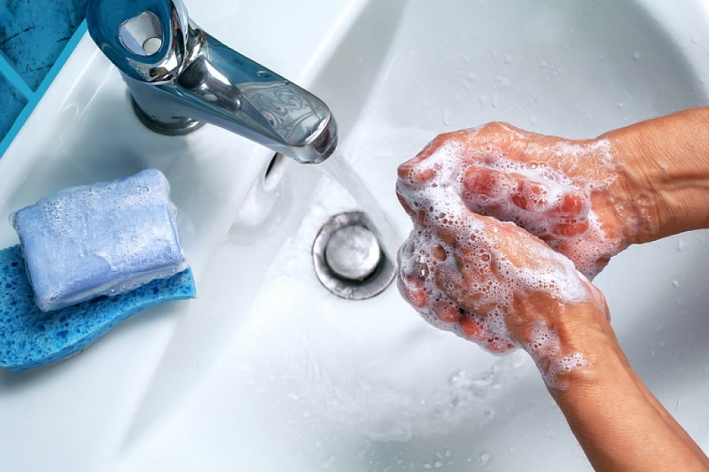 Доказана эффективность мытья рук при профилактике COVID-19