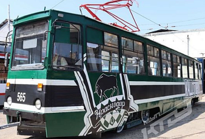 Граффити с символикой ФК «Краснодар» появилось на одном из городских трамваев