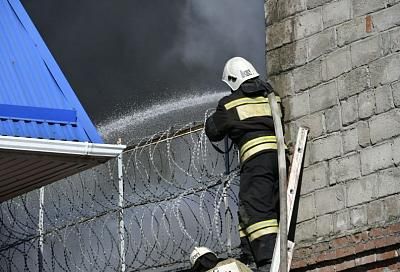 Пожар на Онежской в Краснодаре: как это было