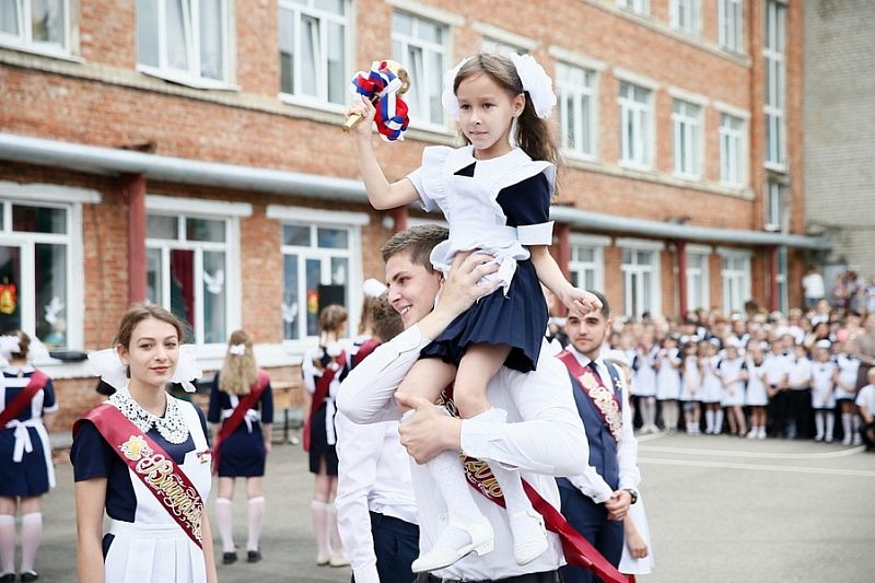 Губернатор Вениамин Кондратьев: «Последний школьный звонок на Кубани прозвенит для 88 тысяч выпускников»