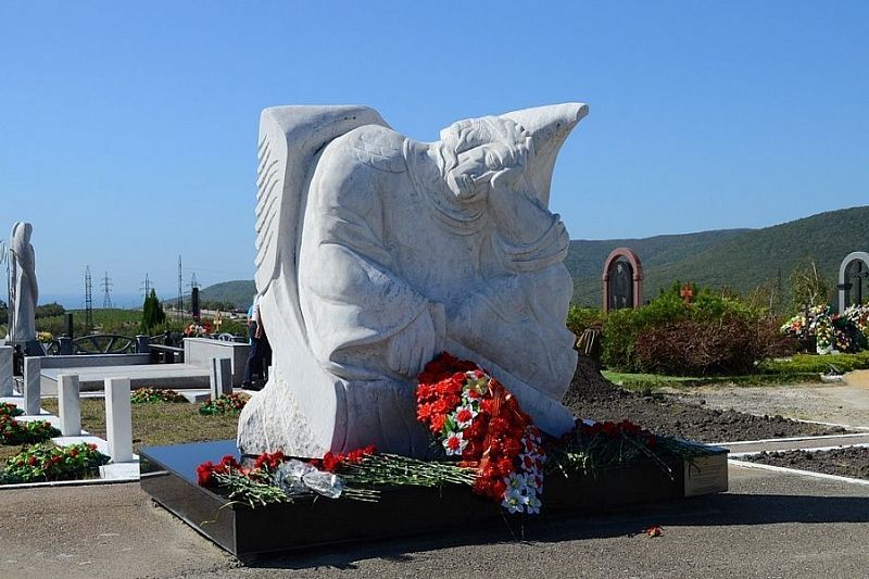 В Новороссийске перезахоронили останки воинов Великой Отечественной войны