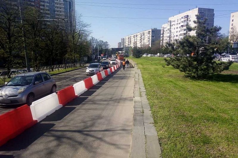 На участке капремонта по проспекту им. Константина Образцова приступили к строительству ливневой канализации