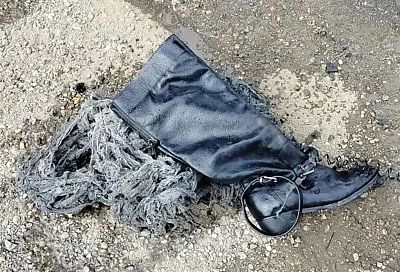 В Краснодаре из канализации достали женский сапог