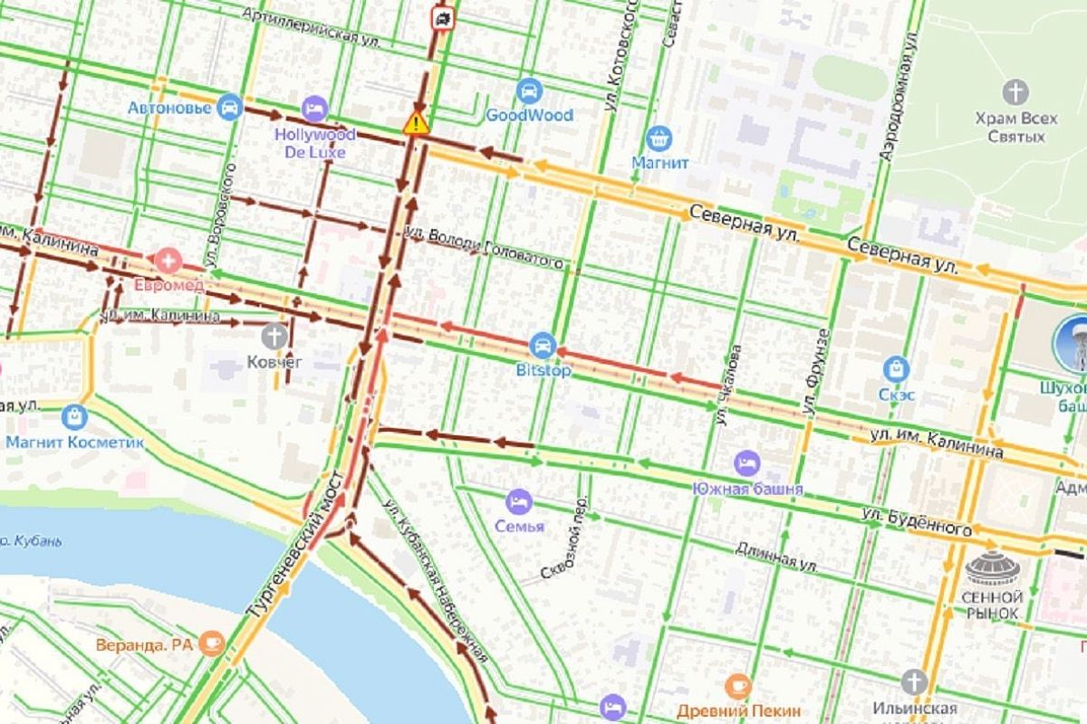 Опять пробки. Выезд из Краснодара затруднен утром 26 октября