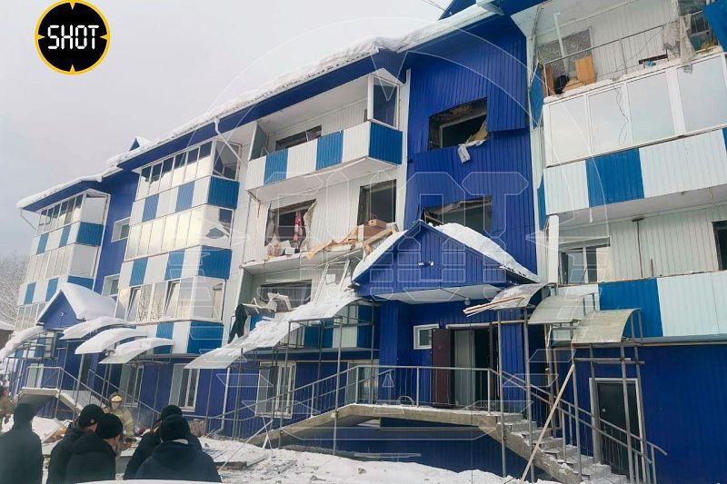 Четверо человек пострадали при взрыве газа в жилом доме в якутском городе
