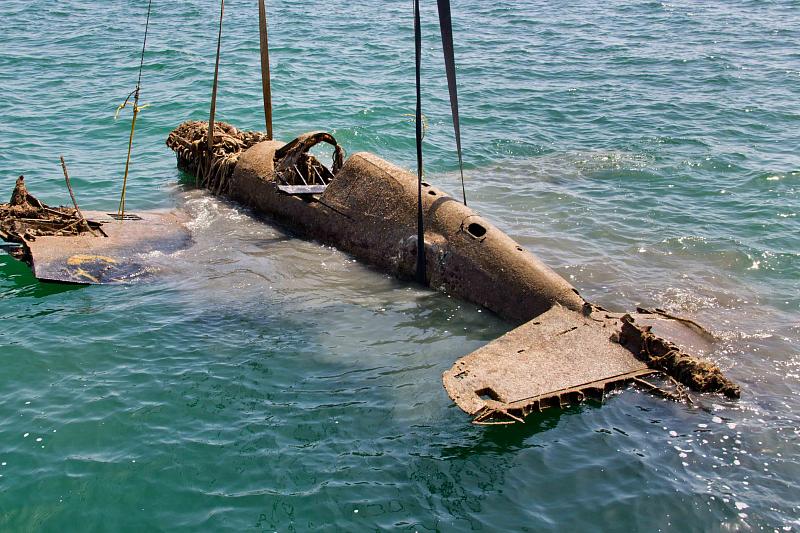 «Киттихаук Р-40», затонувший в 1943 году по мнению поисковиков входил в состав штурмового авиаполка ВВС Черноморского флота. 