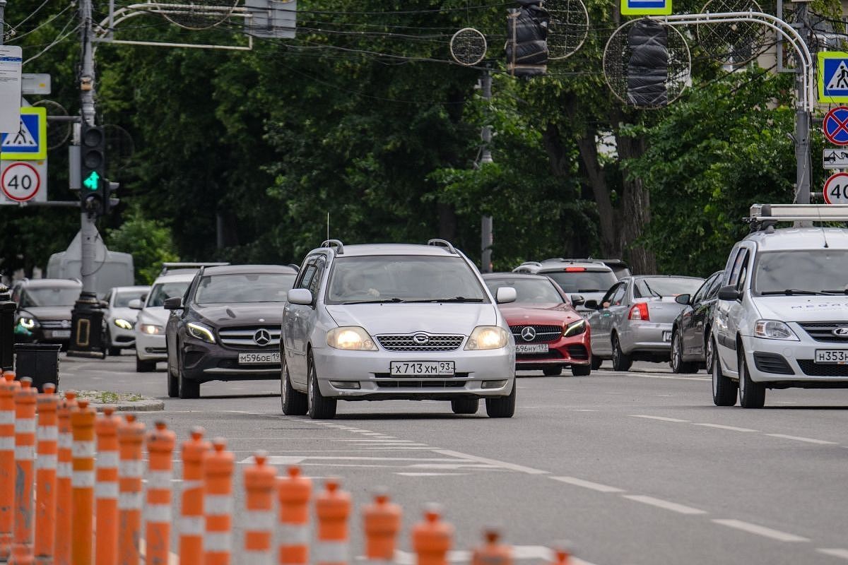 Жители Краснодарского края  в ноябре набрали автокредитов на 4,4 млрд рублей