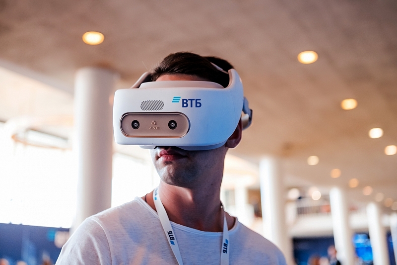 ВТБ провел первую в России сделку по VR-ипотеке