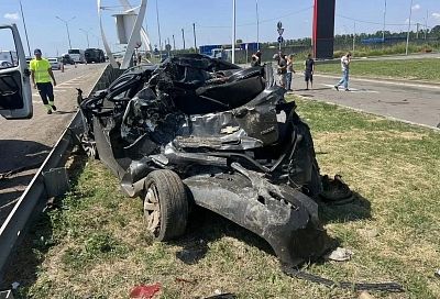 Машины превратились в груды металла в массовом ДТП на Кубани. Есть пострадавшие 